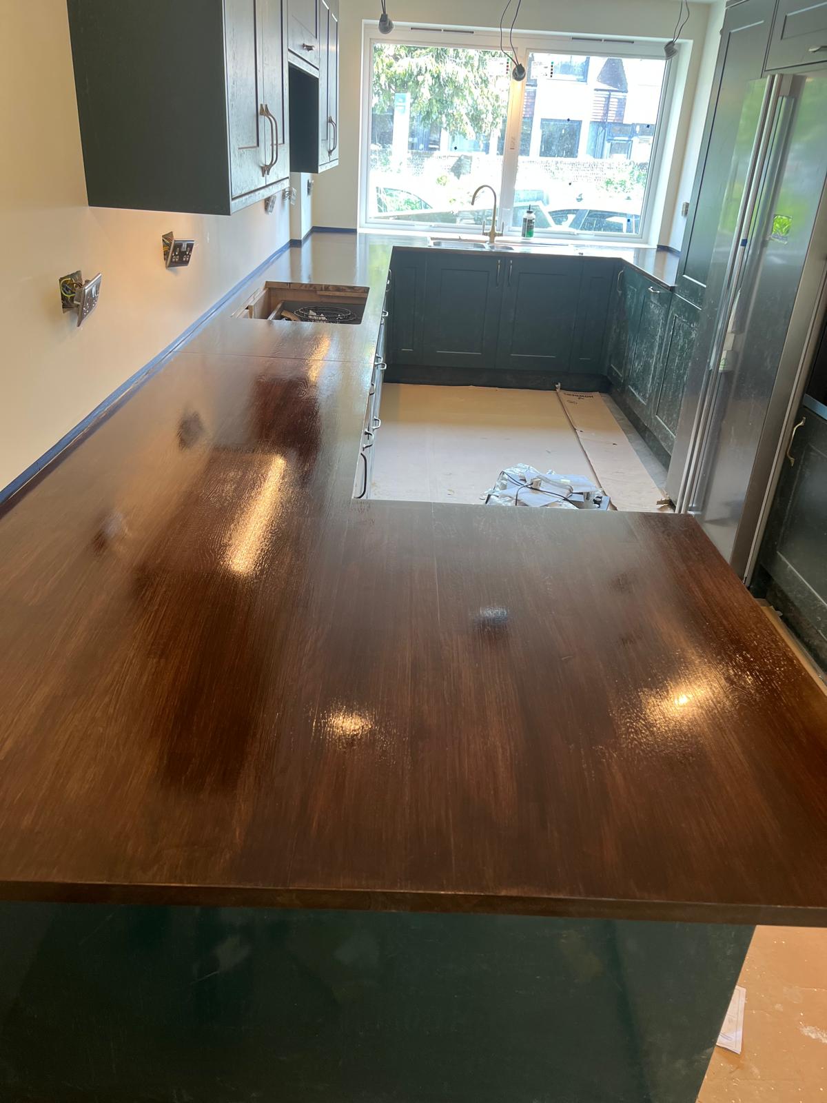 Solid oak worktop detail